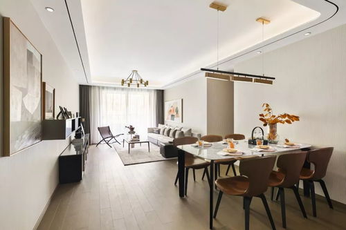 以匠心定制，詮釋高級美學(xué)——您的廣告發(fā)布新選擇